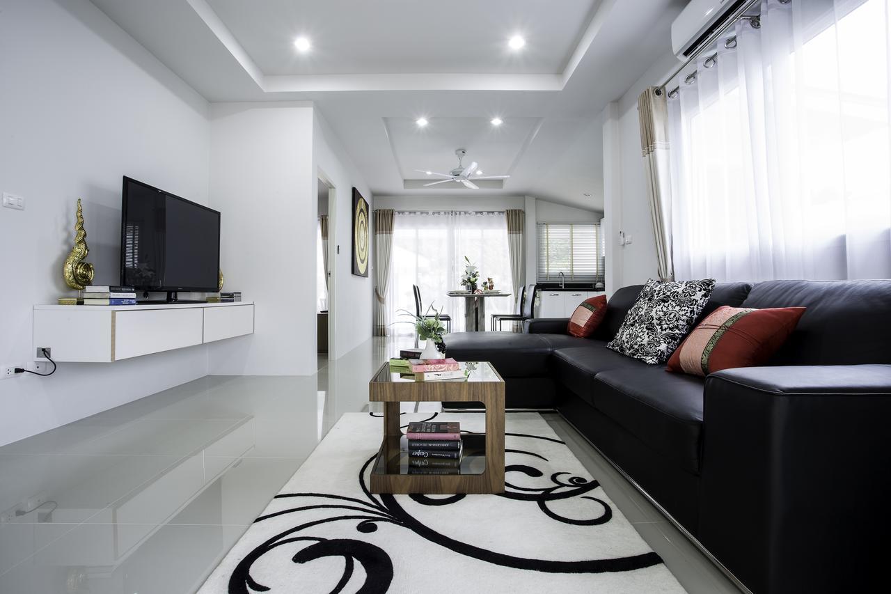 Baan Promphun Pool Villa by BV Si Sunthon Bagian luar foto